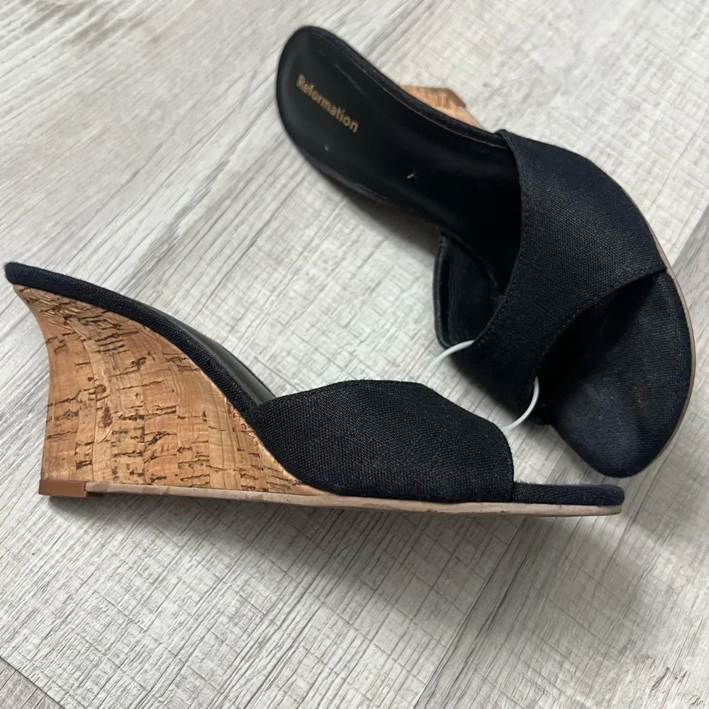 REFORMATION Anita Mule Wedge - Black Linen 5.5